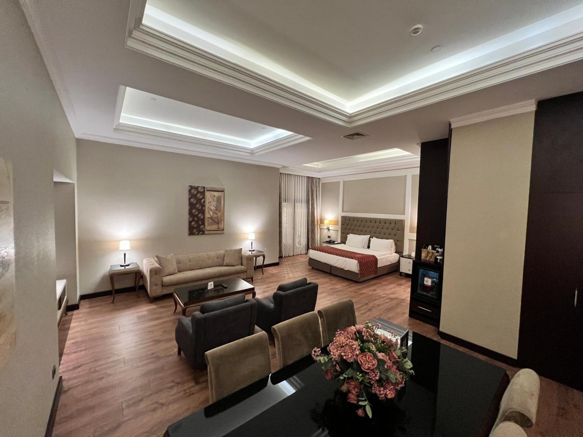 Ramada By Wyndham Merter 5*